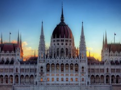 1. Будапешт (Венгрия) - здание Парламента
