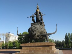 Астана - пмятник во славу царицы Томирис