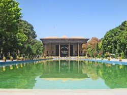 Исфахан (Иран) - дворец Чехель Сотун