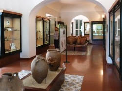 Іск'я (Італія) - археалагічны музей у Питекузах