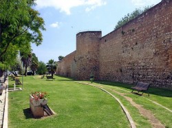4. Фару - крепостные стены замка Фару