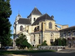 1. Дакс (Францыя) - кафедральны сабор Святой Марыі