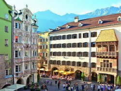 1. Инсбрук (Австрия) - дом с золотой крышей и дом Хелблингов