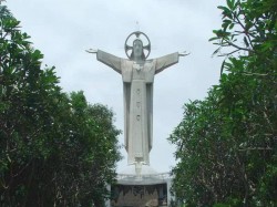1. Вунгтау - Статуя Ісуса Хрыста