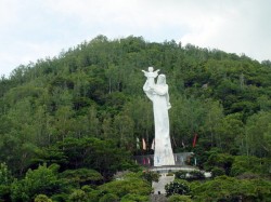 2. Вунгтау - Статуя Дзевы Марыі