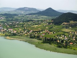 1. Балатон (Венгрия) -  панорама Балатонфюреда