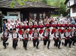 4. Солнечный день (Болгария) - болгарский национальный вечер и танцы