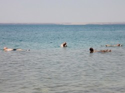 1. Мёртвае мора (Іарданія) - купанне ў моры