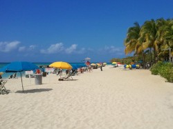2. Мантэга-Бэй (Ямайка) - пляж