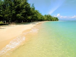 4. Сабах (Малайзия) - пляж на Манукане