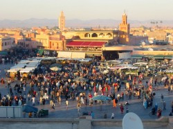 3. Марракеш (Марокко) - площадь Джема эль-Фна