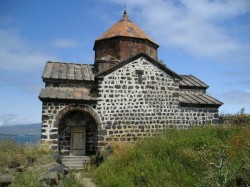 1. Севан (Арменія) - манастыр Севанаванк