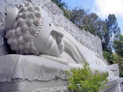 4. Гора Таку - Статуя Будды