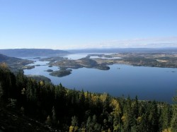 4. Мудум (Норвегия) - озеро Тюрифьорд