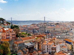 1. Португалия - Лиссабон