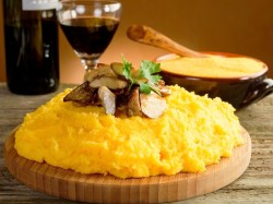 Румынія - нацыянальная кухня (мамалыга)
