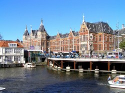 1. Нидерланды - Амстердам