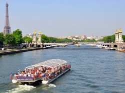 Водный транспорт в Париже