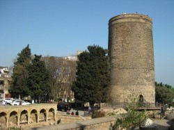 Девичья Башня Баку