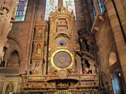 Астрономические часы собора