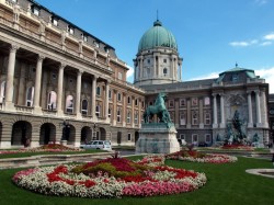 Будапешт (Венгрия) - Королевский дворец