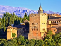 Гранада (Испания) - дворцы и сады Альгамбру и Хенералифе
