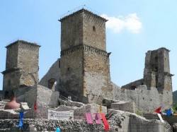 Крепость Диошдьёр