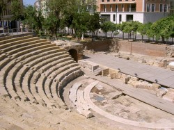 3. Малага (Испания) - руины римского театра
