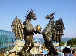 3. Обзор (Болгария) - скульптура драконов в Варне