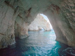 1. Закинф - Голубые пещеры