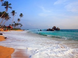 1. Коггала (Шри-Ланка) - песчаный пляж