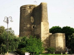 2. Баку (Азербайджан) - Девичья башння
