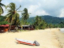 1. Тиоман (Малайзия) - пляж