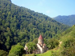 2. Дилижан (Армения) - монастырский комплекс Агарцин