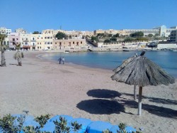 4. Сент-Джулианс (Мальта) - насыпной песчаный пляж