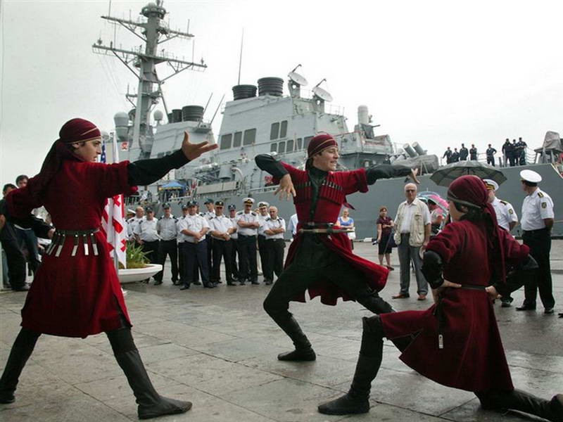 2. Абхазия —  Народный танец 