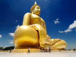 Тайланд - золотая статуя Будды