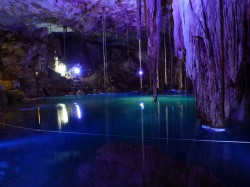 1. Мексика - подводная пещера в Карибском море