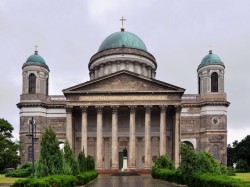 Венгрия - Базилика Святого Адальберта в городе Эстергом