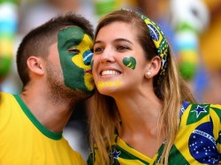 Бразилия - Футбольные фанаты