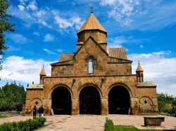 4. Армения - церковь святой Гаяне в Вагаршапате