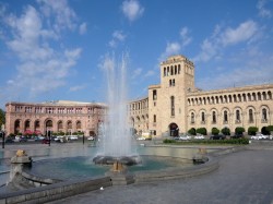 3. Армения - площадь Республики в Ереване