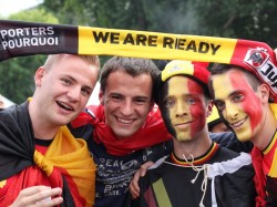 Бельгия - футбольные болельщики