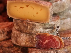 3. Испания - сушеные ветчина и сыр