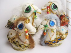 Казахстан - Верблюды из войлока