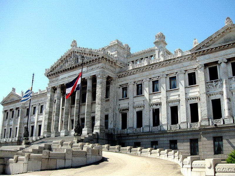 Уругвай - Будынак Парламента 